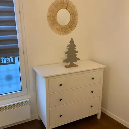 Apartment Quartier Bas Montreuil A 3minutes Du Metro
