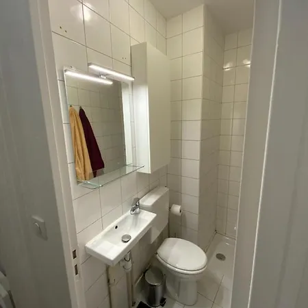 Quartier Bas Montreuil A 3minutes Du Metro Apartment *