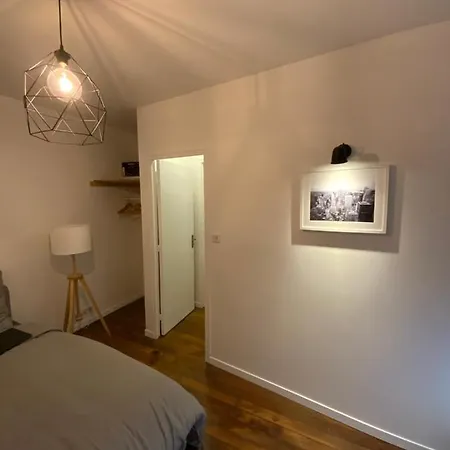 Apartment Quartier Bas Montreuil A 3minutes Du Metro